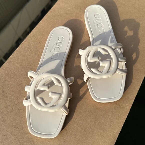 Gucci Women's White Slides Rubber Size 39 - Picture 5 of 7
